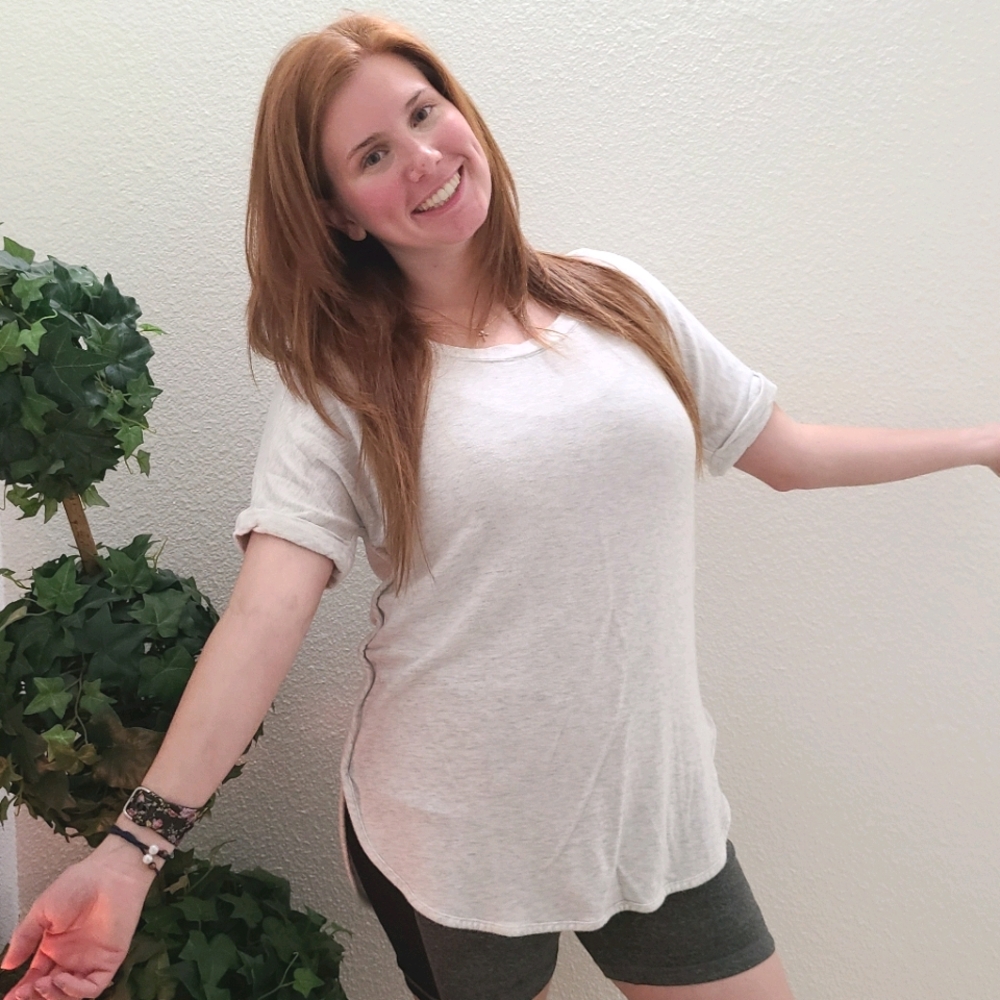 Matty M Comfortable Light Gray Top - Picture 2 of 10